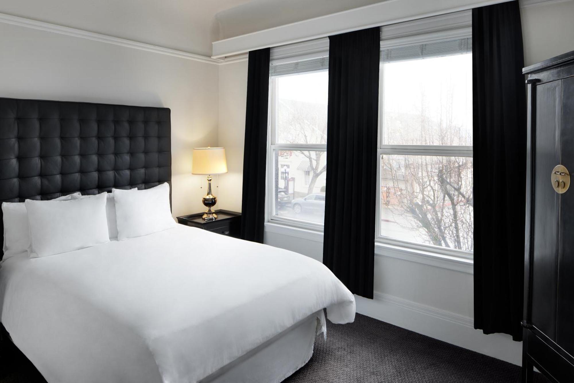Mount View & Hotel 4*